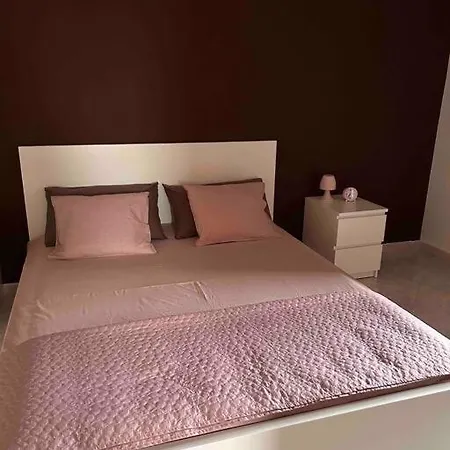 アパート Pink House: Intero *