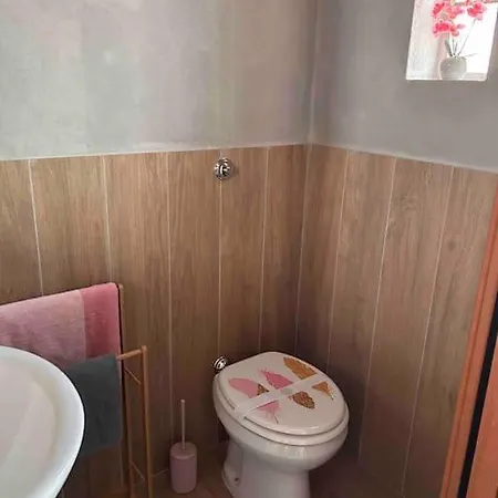 Apartment Pink House: Intero
